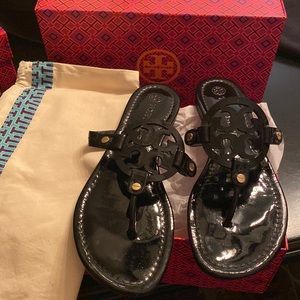 Tory Burch Miller Patent Leather Sandals Perfect Black Size 8